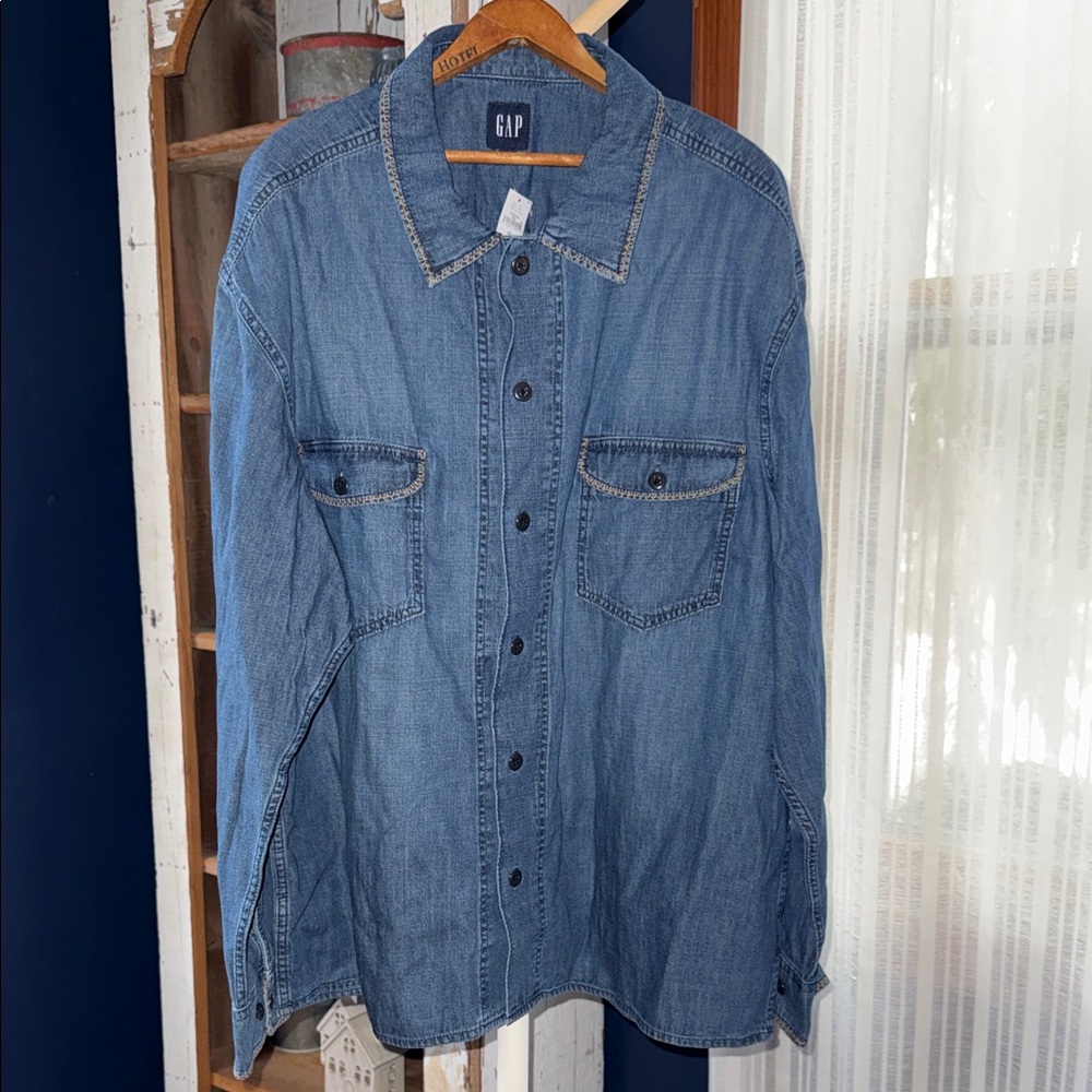 GAP Blue Casual Button Down Shirt